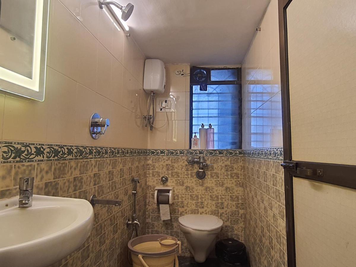 Osi Apartments Perry Cross Bandra West Мумбаи Экстерьер фото